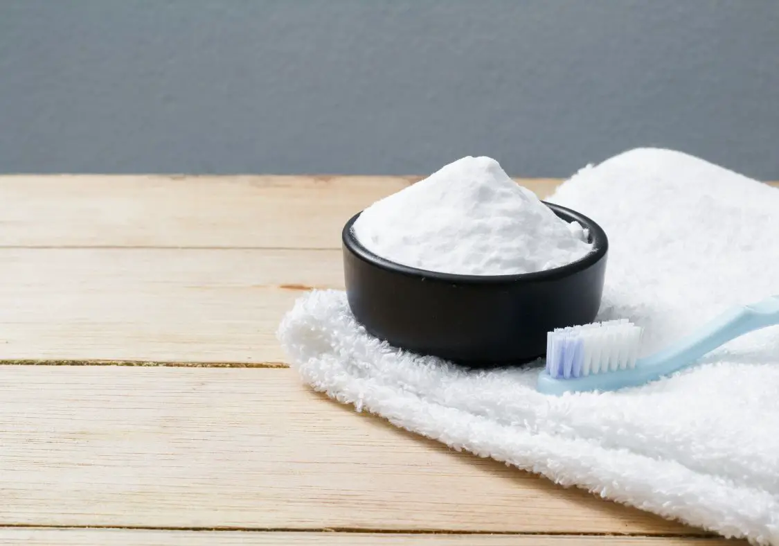 Does Whitening with Baking Soda Work?