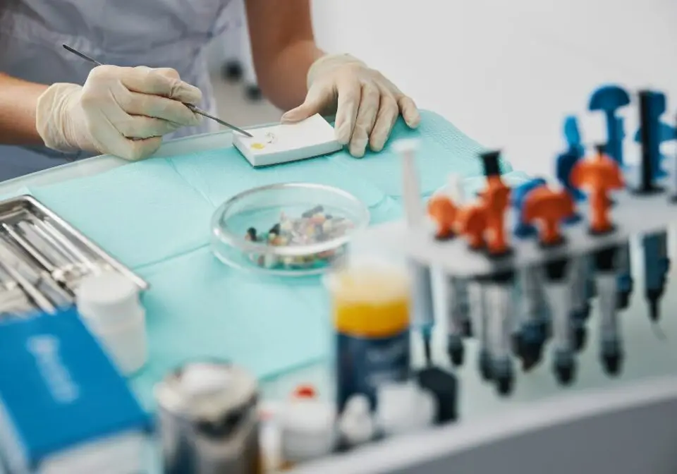 How Long Does Dental Cement Last? (With What To Expect)