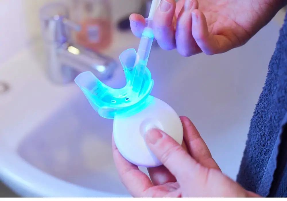 How to Apply Teeth Whitening Gel?