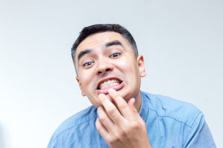 Can An Extremely Loose Tooth Be Saved? (Causes & Treatments)