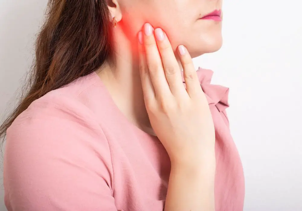 Causes of Gum Pain in the Back of the Mouth