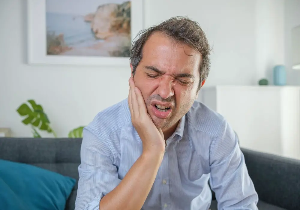 Correlation Between Tooth and Ear Pain