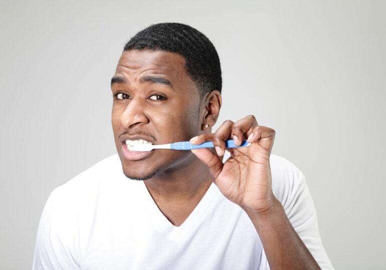 Why do my teeth not feel clean after brushing? (Causes & Solutions )