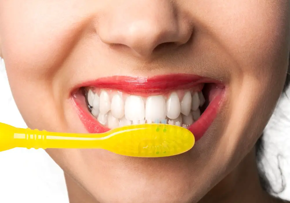 Healthy Habits for Maintaining White Teeth