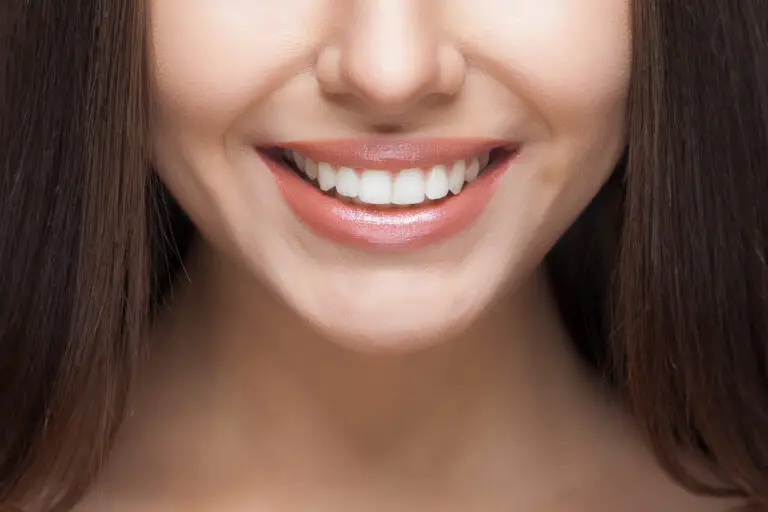 Free Online Solutions: How to Whiten Your Teeth for Pictures