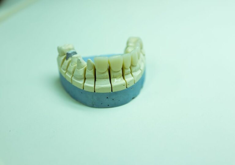 How Can You Tell If Teeth Are Fake Or Real? (Notable Differences)