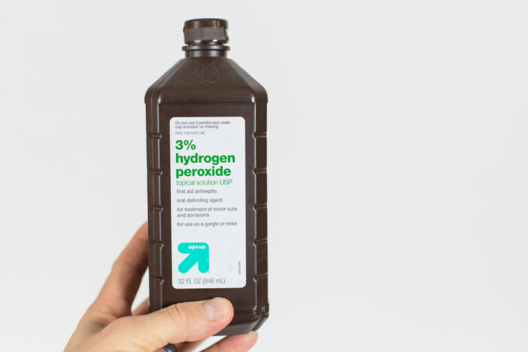 How Long Can You Leave Hydrogen Peroxide on Your Teeth? A Comprehensive Guide
