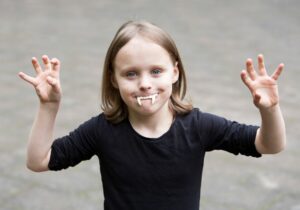 Can people have vampire teeth naturally? (You'd Love To Know)