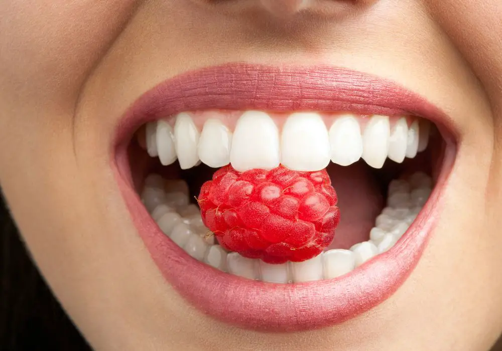 Natural teeth whitening home remedies