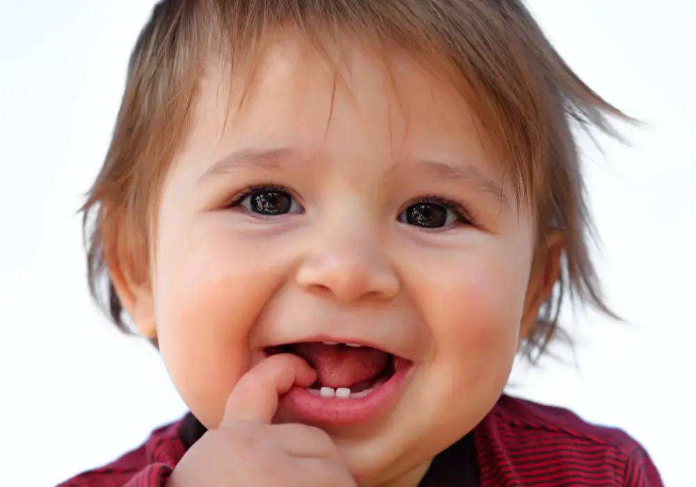 Signs it’s time to see a pediatric dentist