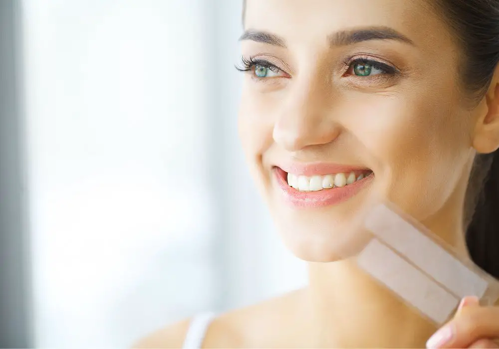 The Science Behind Teeth Whitening Strips