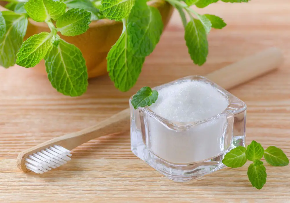 Tips for using erythritol as a tooth brushing solution