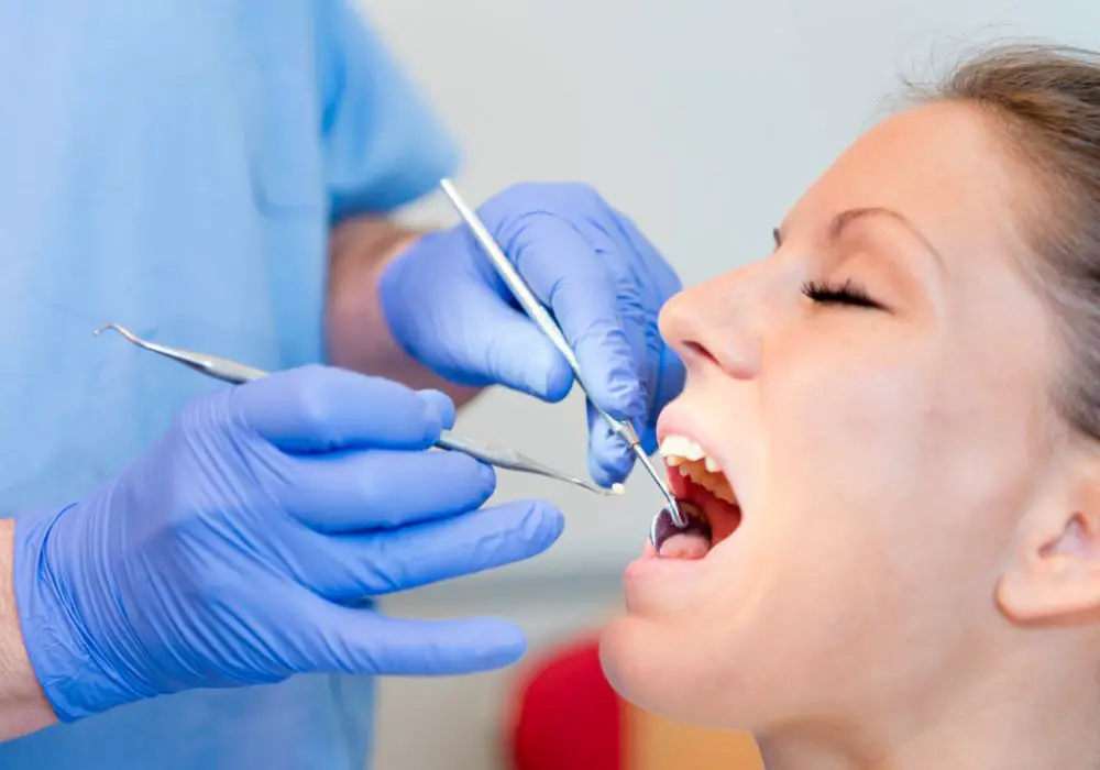 Warning signs to contact your dentist