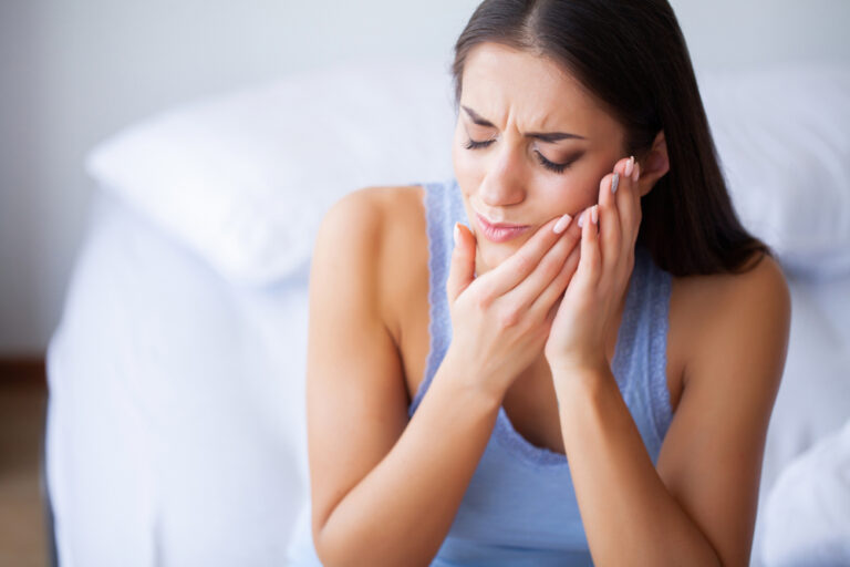 What Can the ER Do for My Toothache?