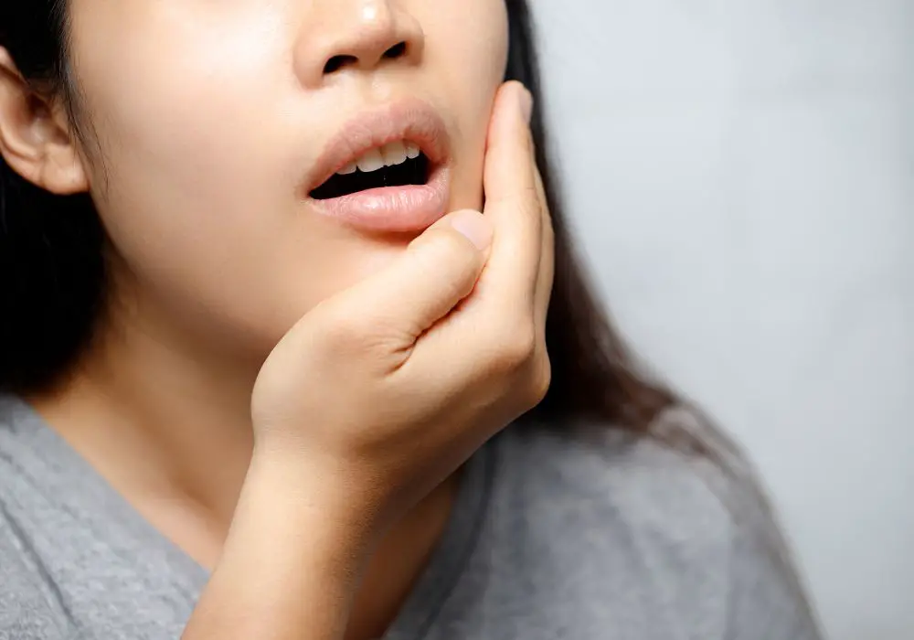 What Causes Numbness and Tingling in Teeth