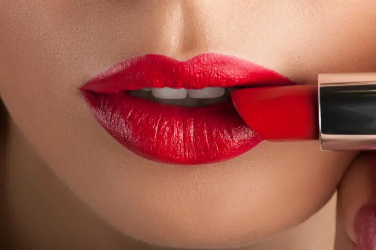 What Color Lipstick Makes Teeth Look Whiter? (Ultimate Guide)