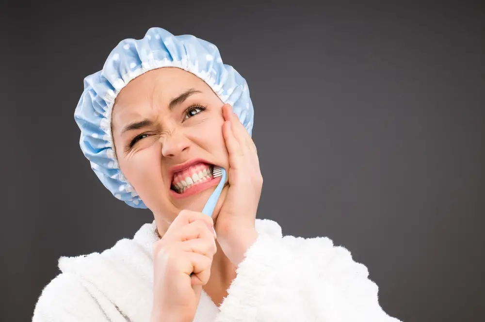 When to Stop Cleaning Wisdom Teeth Holes?