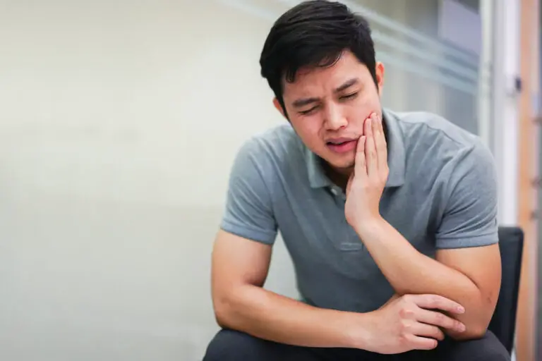 Why Is Wisdom Teeth Pain Worse At Night? (10 Possible Reasons)