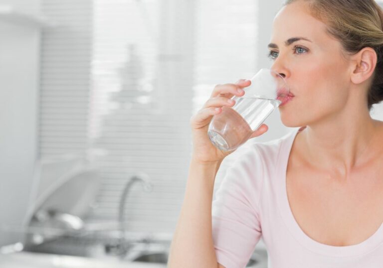 Why are my teeth so sensitive when I drink water? (Explained)