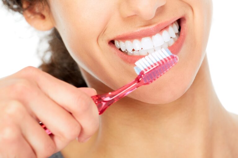 Why Do I Keep Forgetting To Brush My Teeth? (Causes, Consequences & Tips)