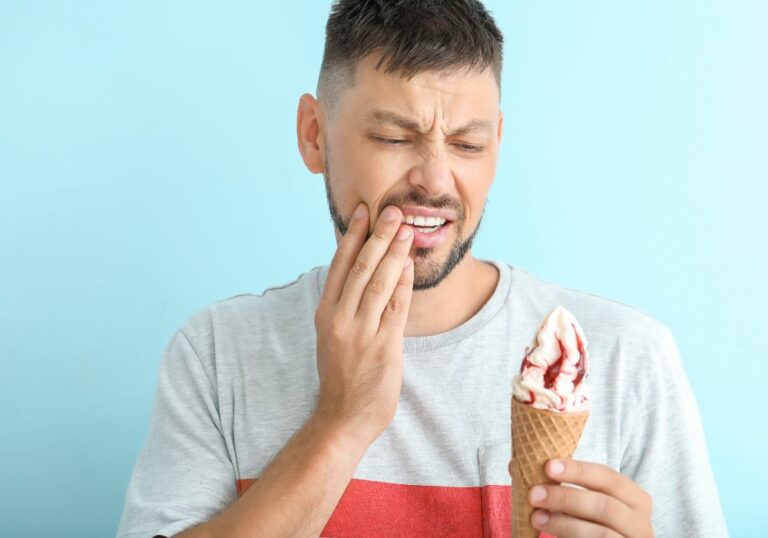 Why Do My Teeth Ache When I Eat? (Causes Of Tooth Sensitivity)