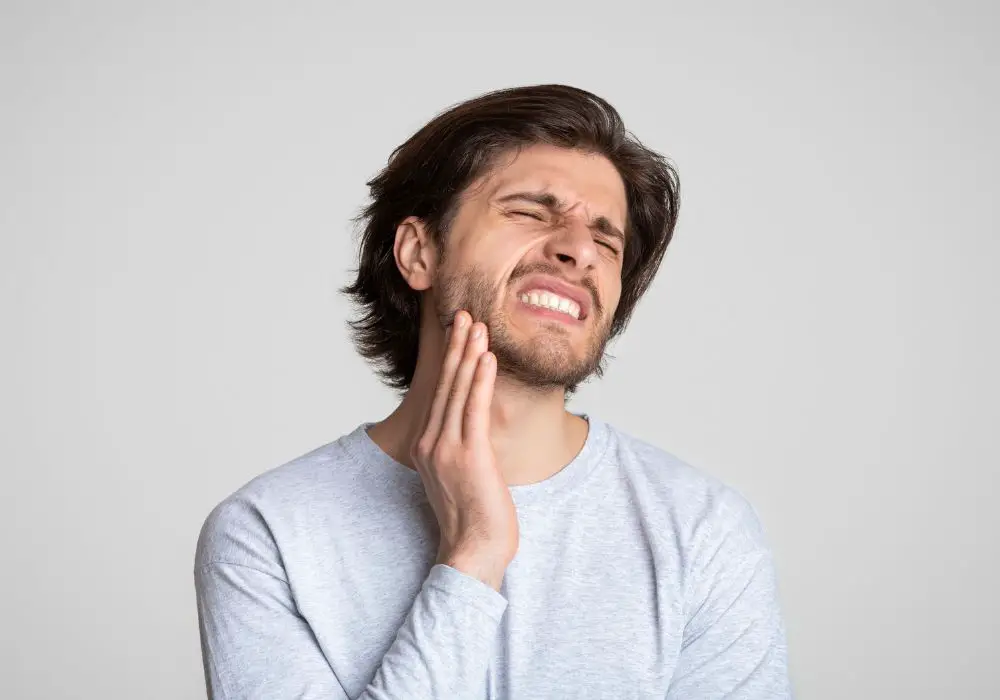 Causes of Gum Infections in Toothless Mouths