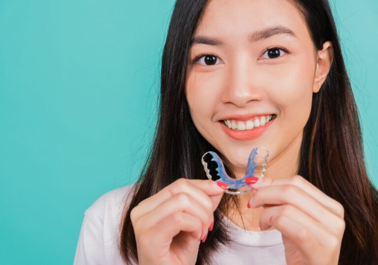 How Quickly Can Teeth Shift Without a Retainer? (Understanding the Importance of Wearing a Retainer After Orthodontic Treatment)