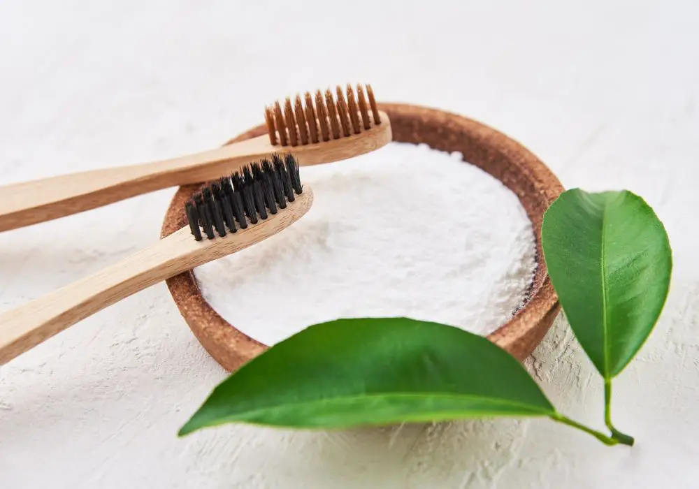Potential Benefits of Brushing with Baking Soda