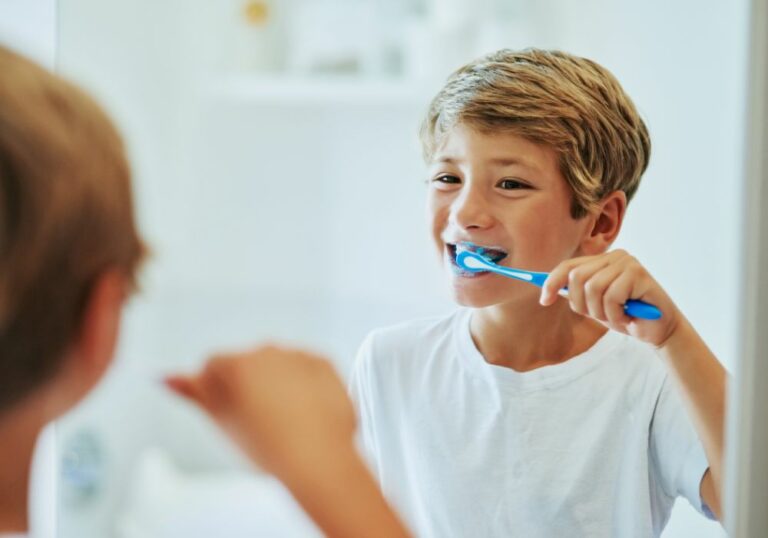 How to Brush Your Teeth When You Have the Flu