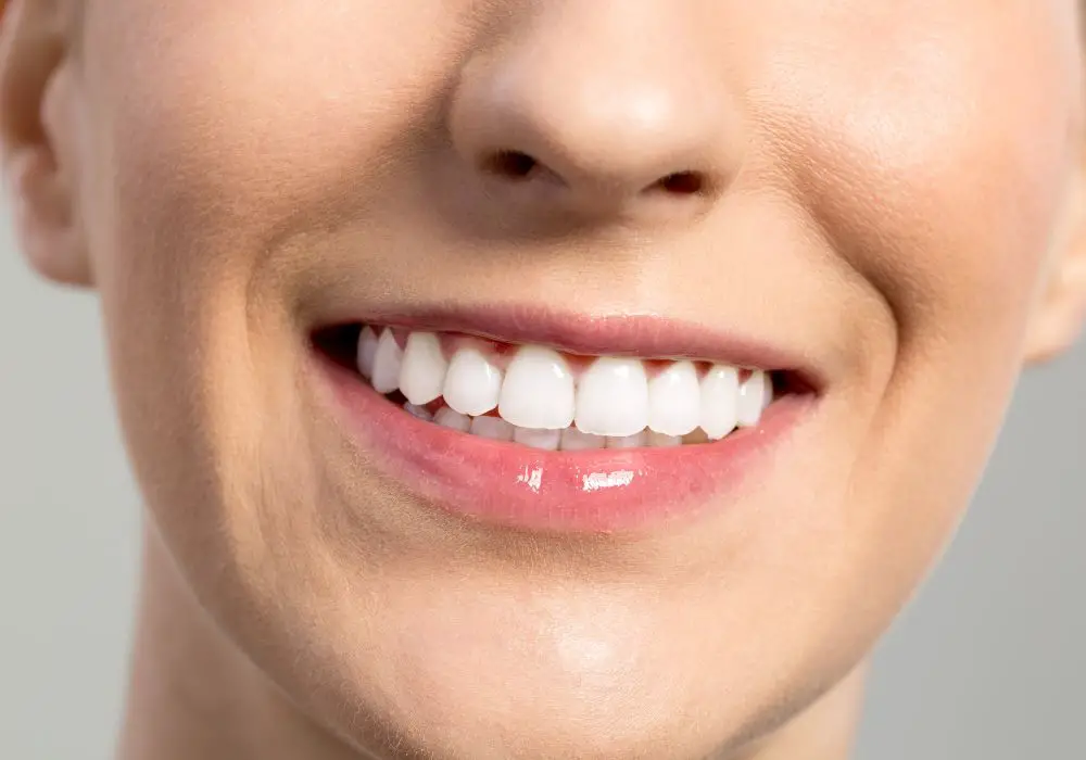 keep your teeth looking white and healthy