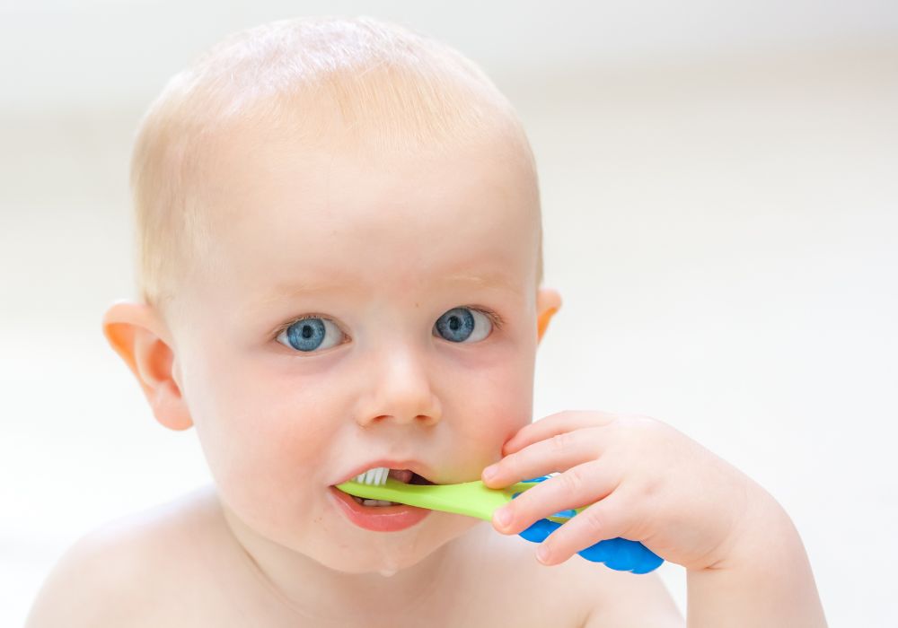 When to Start Brushing Your Baby's Teeth A Guide for New Parents