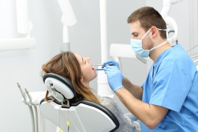 Common Services Offered by Dentists in Chicago: A Comprehensive Guide